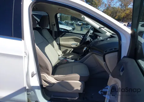 2015 Ford Escape Se z USA, uszkodzony, nr VIN 1FMCU0G70FUB55780